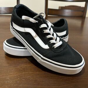 Vans Women’s Sneakers - 7